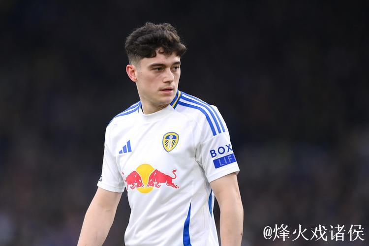 利兹联官方宣布:前锋丹尼尔·詹姆斯续约至2027年 利兹联官方宣布:前锋丹尼尔·詹姆斯续约至2027年